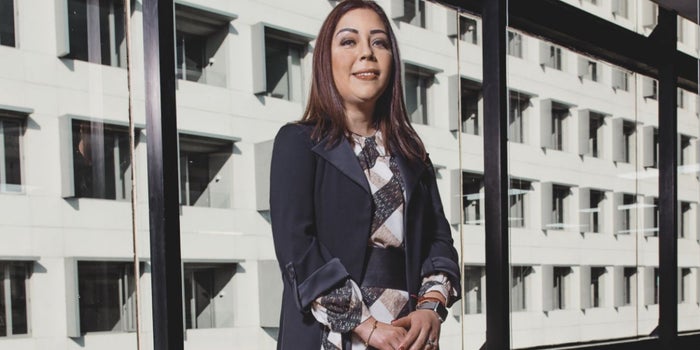 Ella es la anfitriona y guía de los extranjeros en México