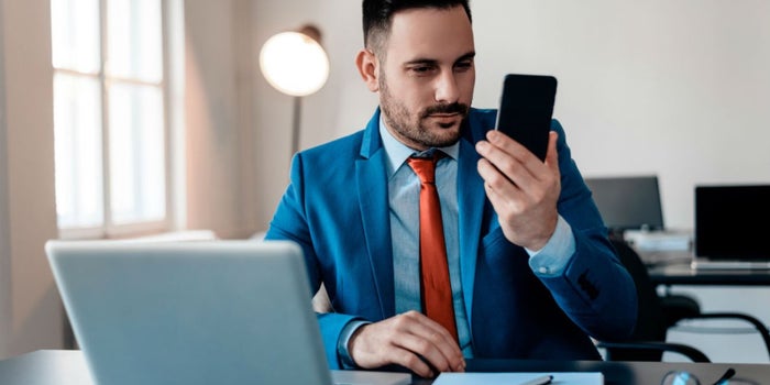 Así puedes curarte del 'síndrome de las distracciones' en 8 días
