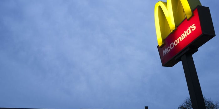 ¿McDonald's contratará a 'perdedores'?