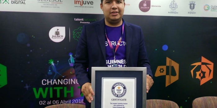 México rompe Récord Guinness de la clase de robótica más grande en Talent Land