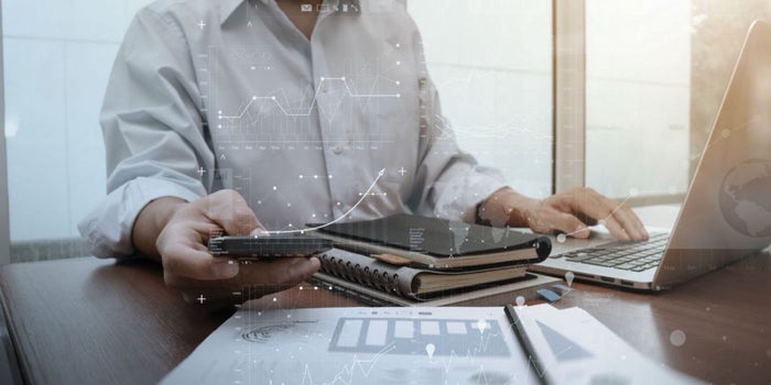 10 formas que tienen los graduados de tecnología, ciencias e ingenierías para ganar dinero extra