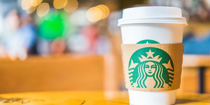 Ahora podrás usar los baños de Starbucks aunque no consumas