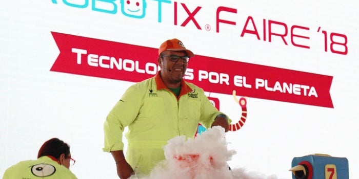 Niños mexicanos buscan salvar a los animales con robots