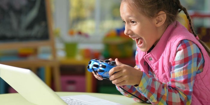 Niña de 9 años va a rehabilitación por adicción a videojuegos