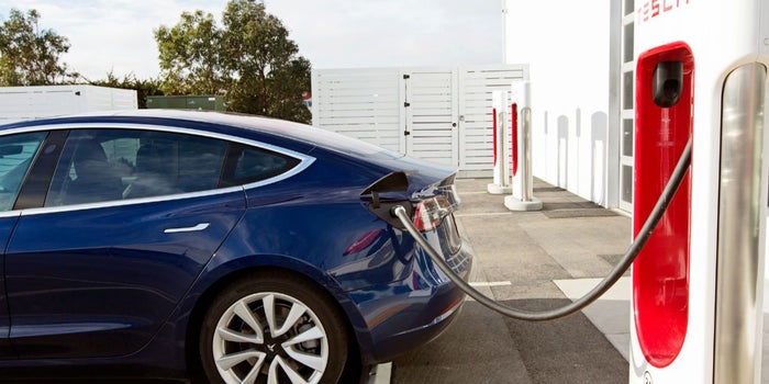 Elon Musk está irritable con la producción del Model 3 de Tesla