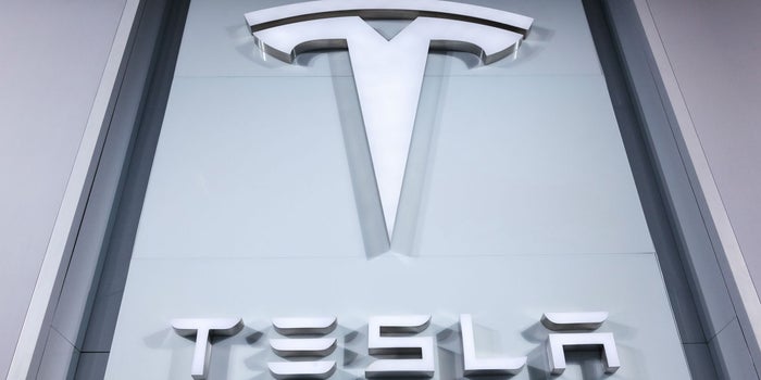 Elon Musk quiere sacar Tesla de la Bolsa y sus acciones se disparan