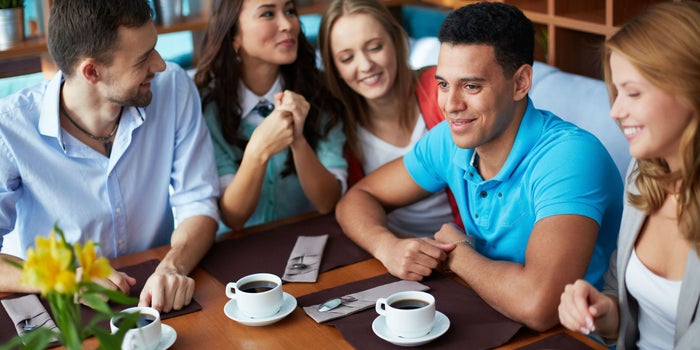 La startup que te enseña a hablar inglés en un café