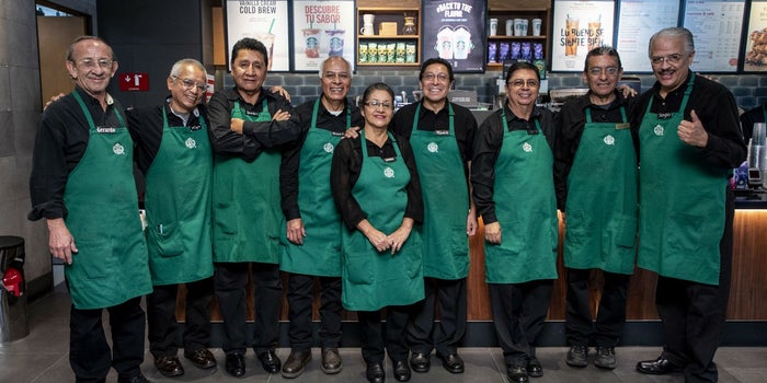 Starbucks abrirá su primera tienda en México operada completamente por adultos mayores