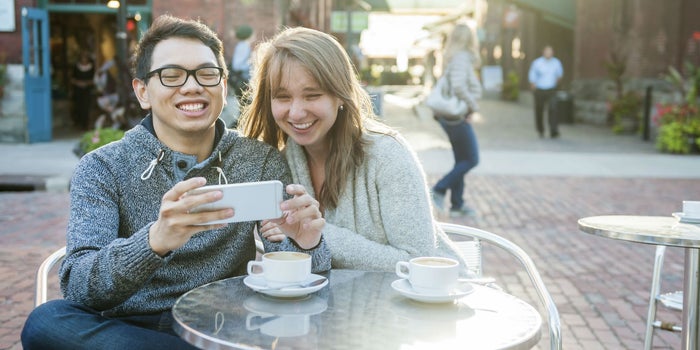 Los millennials perciben 4% menos de ingresos que sus padres a su edad