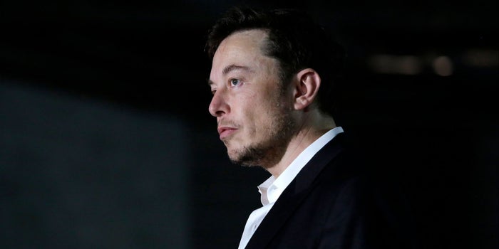 Elon Musk llama a rescatista de Tailandia 'violador de niños' en un email iracundo