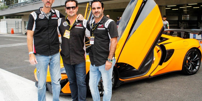 Tres emprendedores que transformaron su pasión en un negocio de alto octanaje