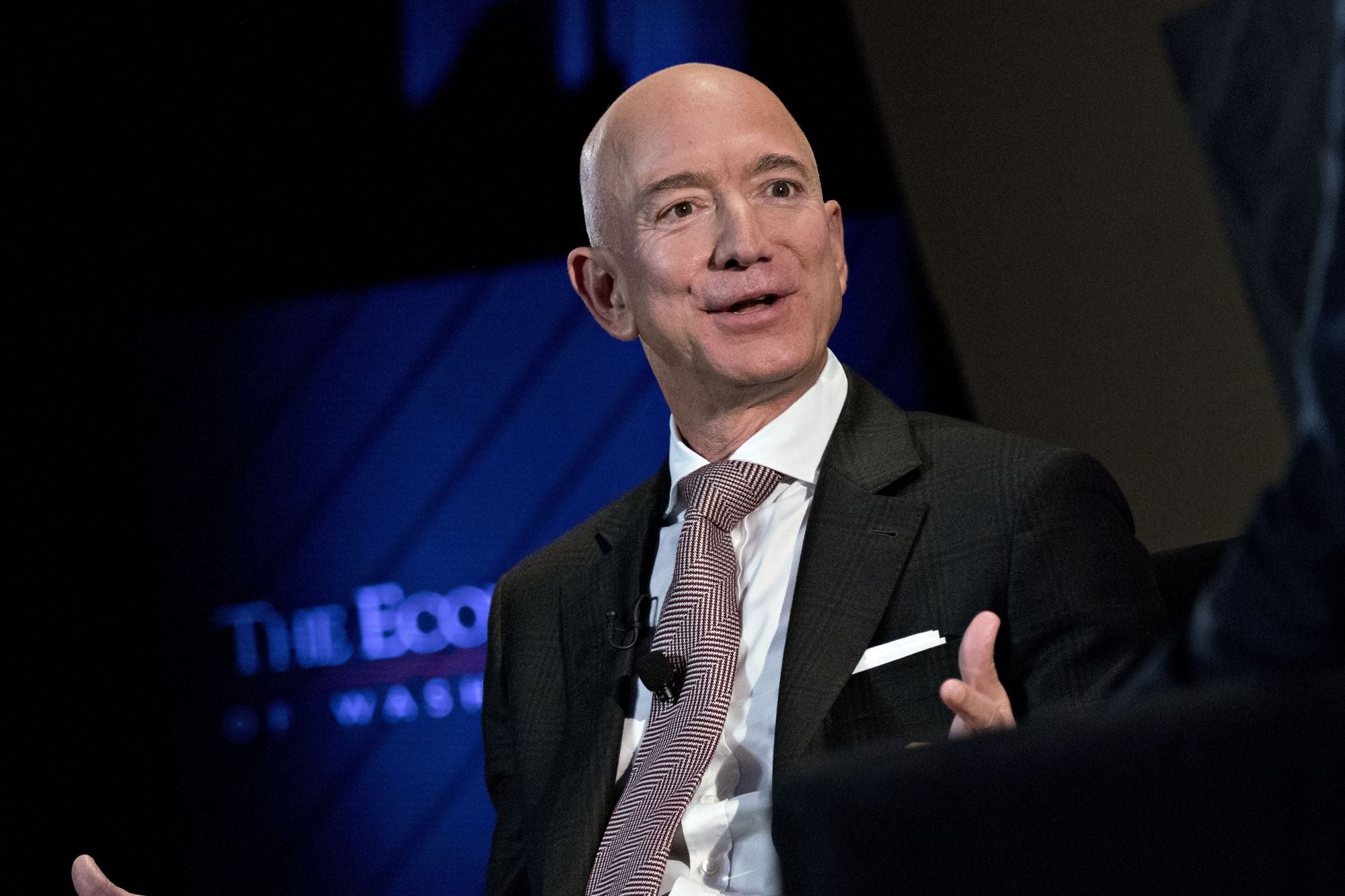 Jeff Bezos Did What?! The Week In Entrepreneur News Quiz | Entrepreneur