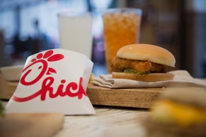 Chick-fil-A Makes More Per Restaurant Than McDonald's, Starbucks and Subway Combined … and It's Closed on Sundays