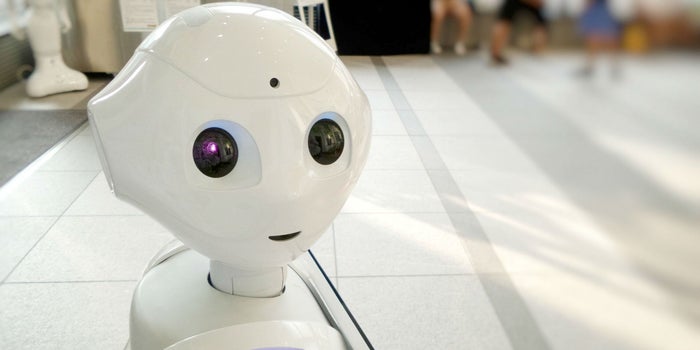 ¿Mujeres y robots? No es ciencia ficción, sino el futuro del trabajo femenino