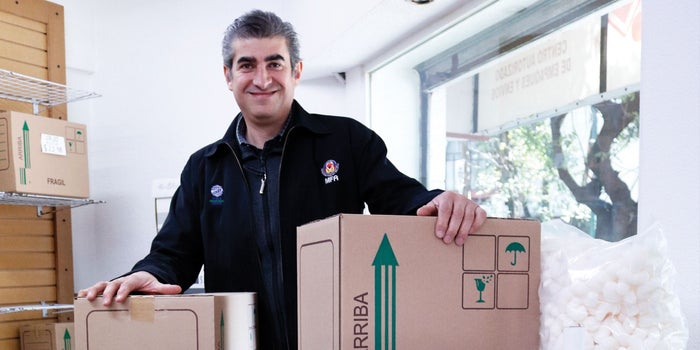 Invierte tu dinero en una franquicia Todo de cartón