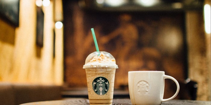 Starbucks dirá 'adiós al porno' en 2019