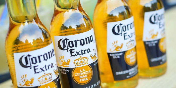 Fabricante de la cerveza Corona invertirá 100 millones de dólares en startups dirigidas por mujeres
