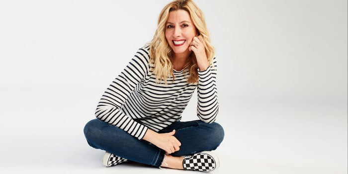 Por qué la multimillonaria Sara Blakely tiene 99 páginas llenas de ideas de negocios