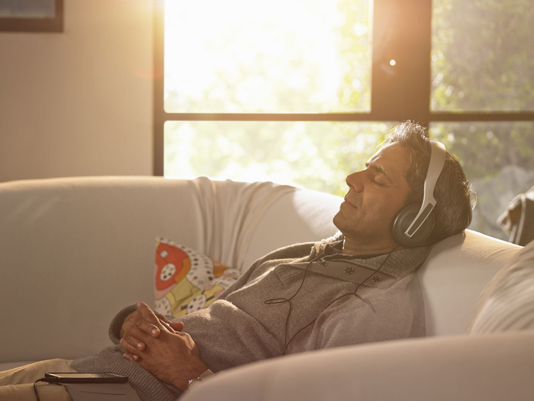 These 6 Types of Music Are Known to Dramatically Improve Productivity