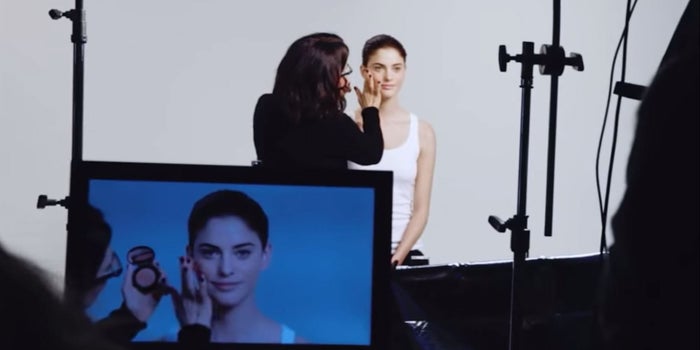 Bobbi Brown, el imperio de maquillaje que comenzó con un simple (pero revolucionario) labial