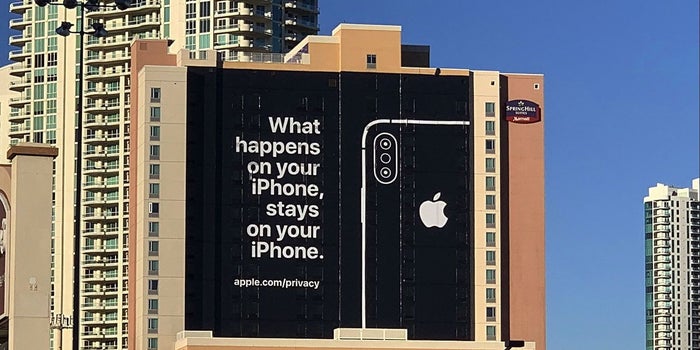 Esta fue la burla épica de privacidad de Apple hacia sus competidores