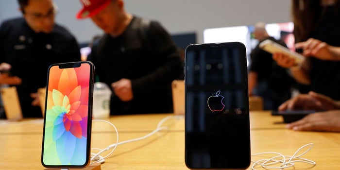 Apple Is Reportedly Cutting iPhone Production by 10 Percent
