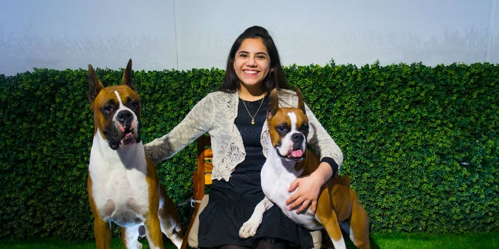 Dafne Almazán, la mexicana que será la primera menor de edad en ser admitida en Harvard en 100 años