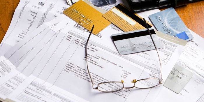 Cuál es la diferencia entre crédito a tasa de interés fija y uno a tasa variable