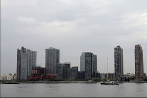 Report: Amazon Reconsidering New York City HQ2 Amid Backlash