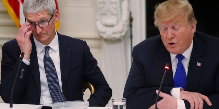 Trump se refiere al CEO de Apple como 'Tim Apple'