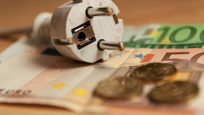 8 International Travel Tips From a Guy Who Lives Out of a Suitcase