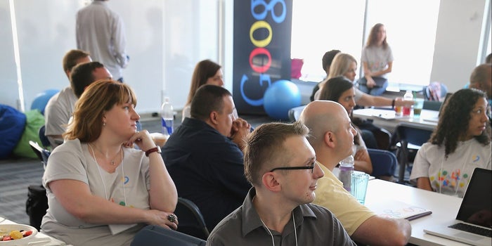 Así es como Google capacita gerentes de clase mundial (usar un poco de datos científicos ayuda)