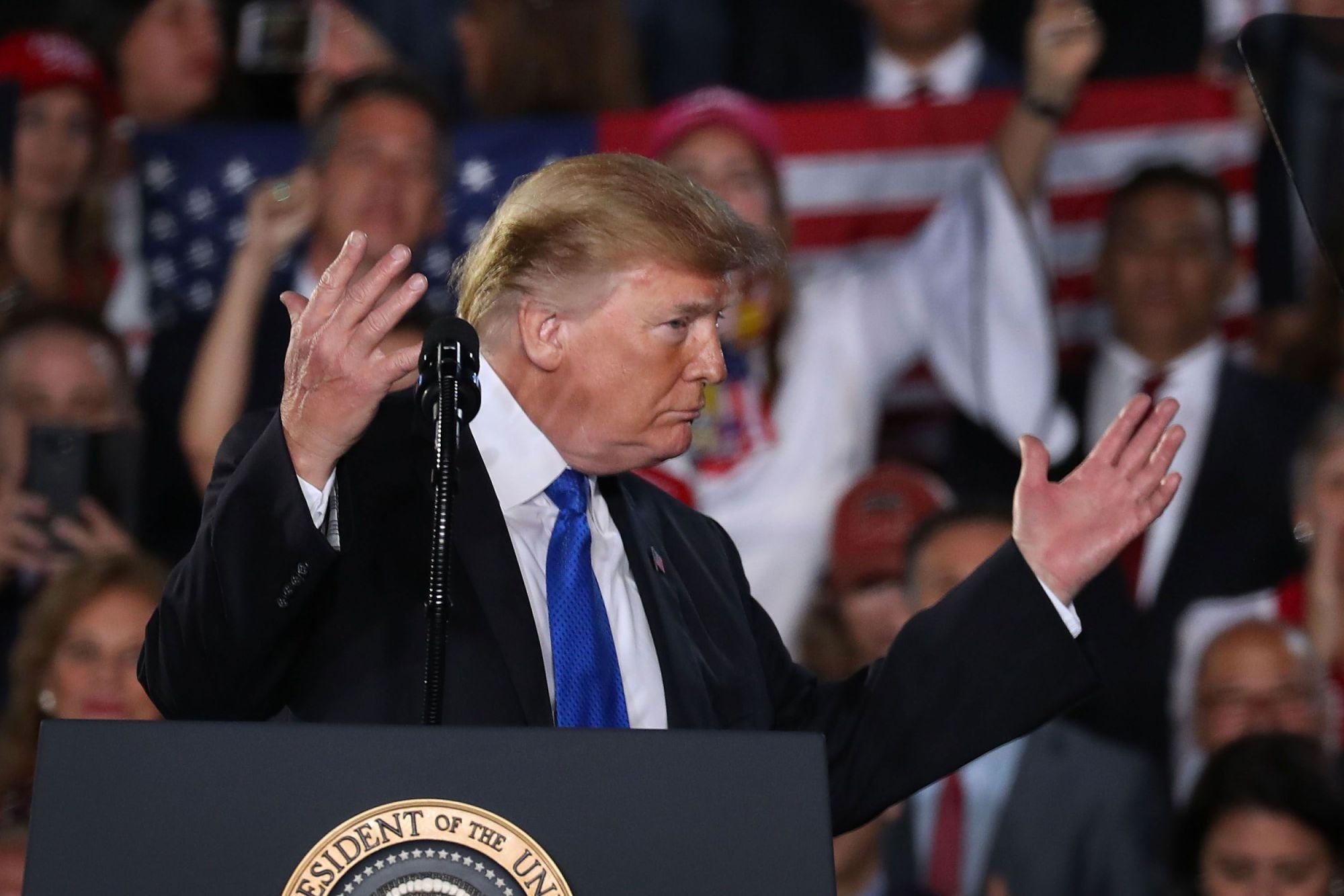 President Trump Meets With Twitter CEO Jack Dorsey After Blasting(02)