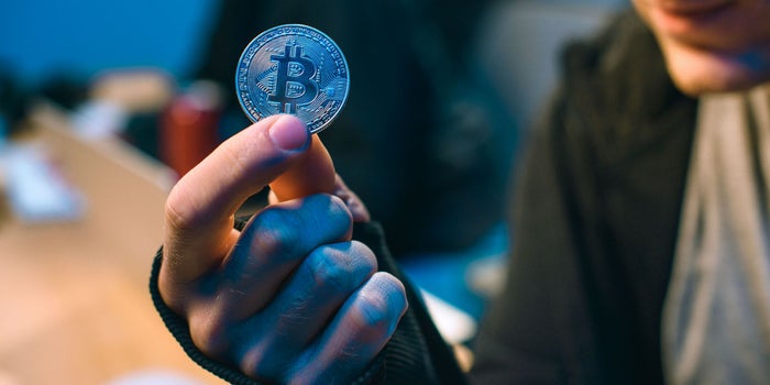 ¿Qué tiene esta nueva moneda que hace que los expertos se cuestionen el futuro del dinero?