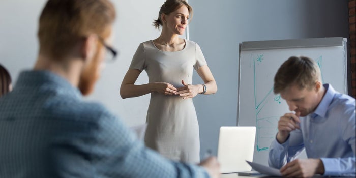 Los mejores trabajos para las personas introvertidas y las extrovertidas