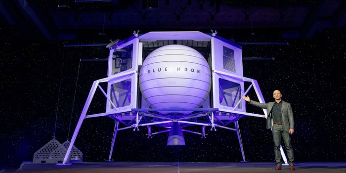 Jeff Bezos Reveals His 'Blue Moon' Lunar Lander