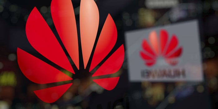 Facebook detiene la preinstalación de sus apps en teléfonos Huawei: reporte