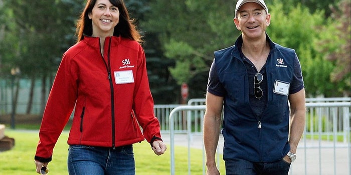 MacKenzie Bezos se comprometió a regalar la mitad de sus 37 mil millones de dólares