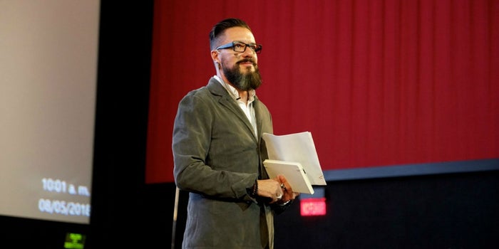 El arquitecto que diseñó las oficinas de Google México y Red Bull te dice cómo aplicar la neurociencia a tu espacio de trabajo