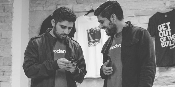 Estos hermanos regios crearon una plataforma para encontrar donantes de sangre
