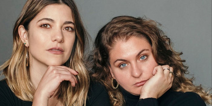 De una plática entre amigas nació un podcast con más de 2 millones de oyentes