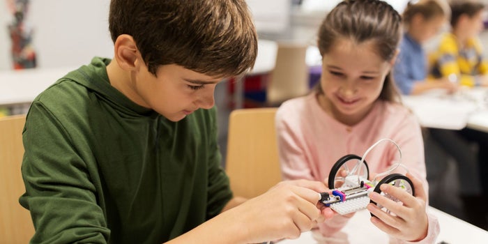 Con estos 9 cursos de verano tus hijos pueden aprender de robótica