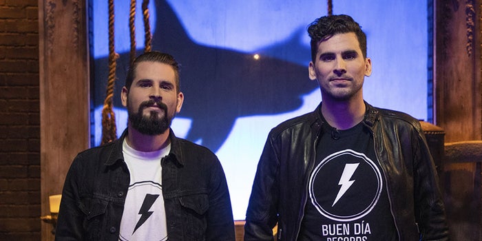 Se endeudaron con más de 280 mil pesos para abrir un sello discográfico y ahora estos hermanos han conquistado a Emmanuel