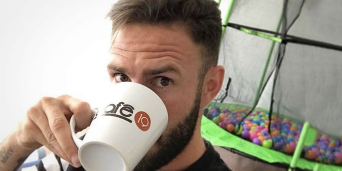 Por qué Layún pasó de las canchas al café: Conoce la nueva aventura emprendedora del futbolista