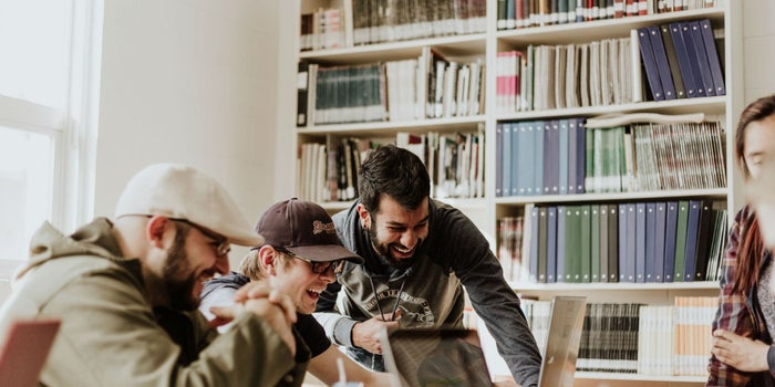 5 formas de premiar el esfuerzo de tus mejores colaboradores (sin que los demás se pongan celosos)