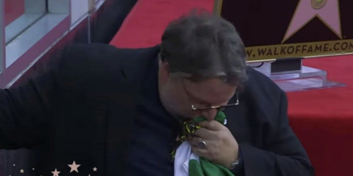 '¡Soy mexicano y soy migrante!': Guillermo Del Toro estrena estrella en el Paseo de la Fama