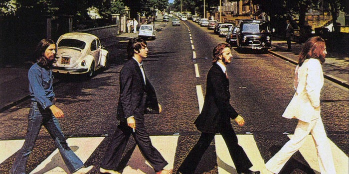 Hoy se cumplen 50 años de la icónica foto de Abbey Road. Estas fueron las 10 mil horas que hicieron de Los Beatles un éxito