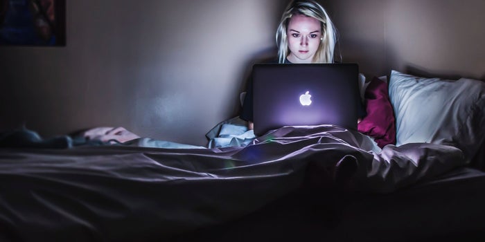 10 horribles hábitos que estás haciendo ahora mismo y que drenan tu energía