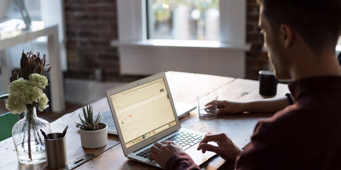 ¿Trabajas, haces el súper y visitas a la abuela en horario laboral? Este plan evitará que fracases haciendo Home Office