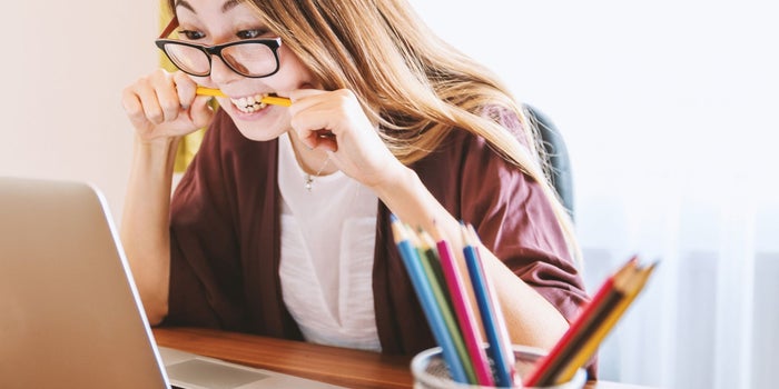 Si por más que trabajas no avanzas, estas son las 5 cosas que pueden estar saboteando tu día